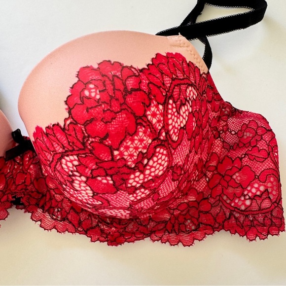Victoria's Secret Bra Dream Angels Lined Demi Pink Red Lace Black Straps Bow 34C - Picture 10 of 13